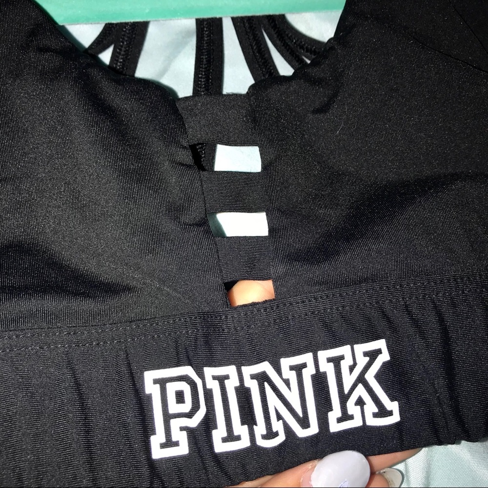 ✰ PINK Ultimate Strappy Unlined Sports Bra ✰ - Picture 4 of 6